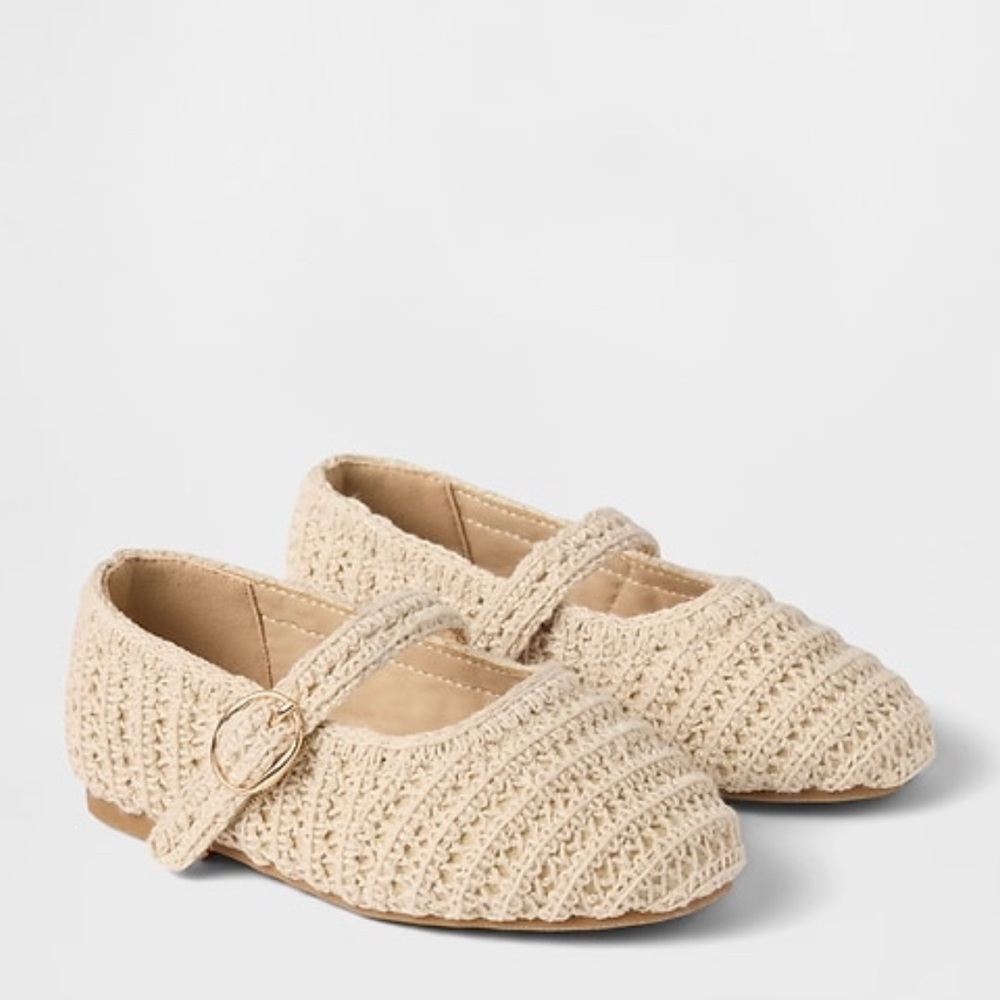 NWT Baby Gap Toddler Crochet Mary Jane Flats, size 7